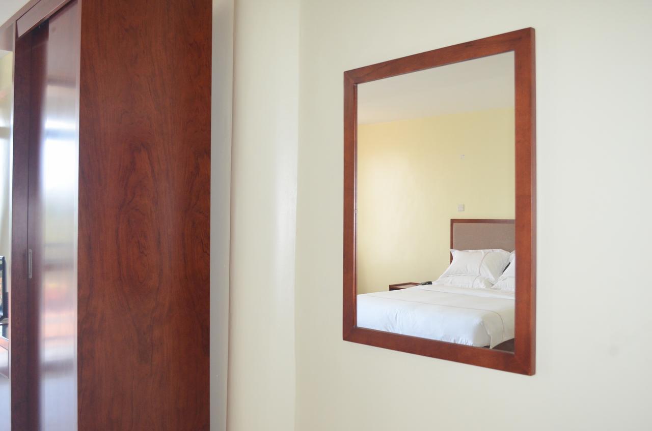 Igar Plaza Hotel 진자 외부 사진